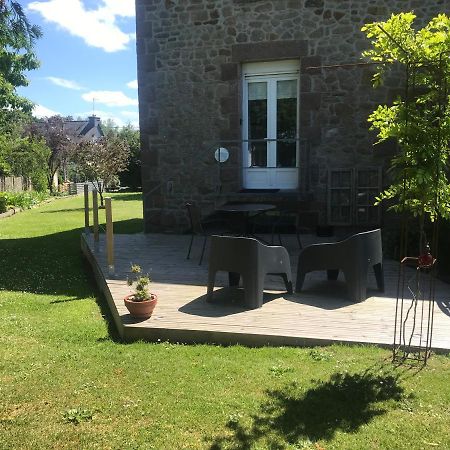 La Jackal Bed & Breakfast Ploubezre Bagian luar foto